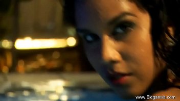 Tempting Moves of an Indian Seductress