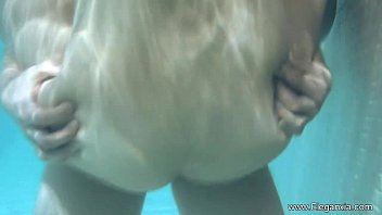 Outdoor rubdown that leads to raw, wild fucking