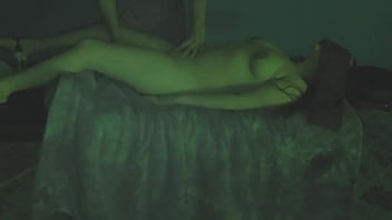 Unwinding Her Tensions: A First-Time Massage Turns Into a Deep, Throbbing Climax