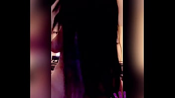 Shaking my juicy booty