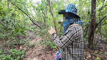 Filthy Thai Amateurs Fucking in the Forest Public Outdoor Sex 4K