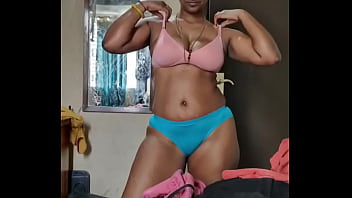 Monica’s Luscious Tamil Curves: Peeling Off Her Clothes to Reveal That Perfect, Petite Ass