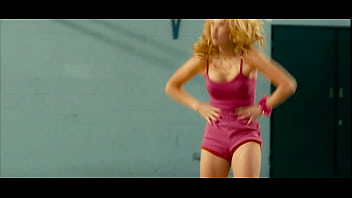 Sizzling Moves: Claudia Lee’s Seductive Dance in Kick-Ass 2