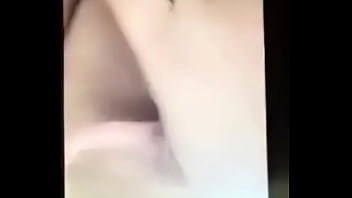 Tamil babe’s naughty selfie sex