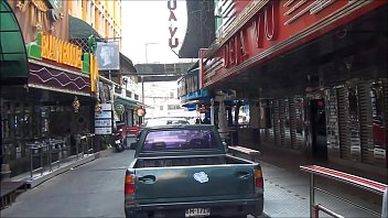Bangkok’s Red Light Rendezvous: Soi Cowboy’s Neon Nights on Sukhumvit