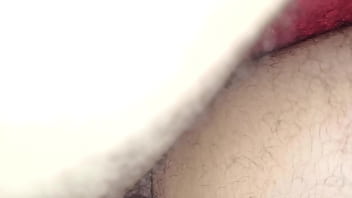 Arab couple’s steamy double handjob session