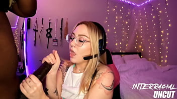 Snow bunny with a fat ass craving big black cock