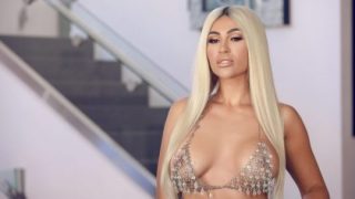Shaking That Ass All Over That Cock with Assh Lee