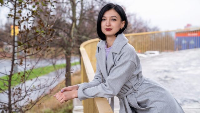 Silent Russian Seductress: Undercover Pleasure