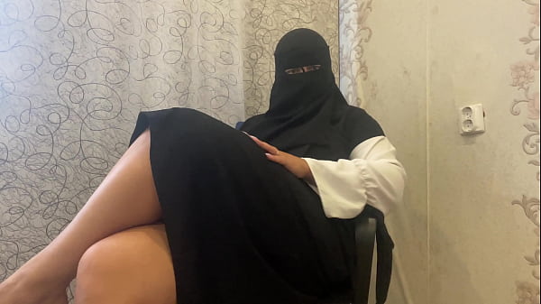 Arab Hijab Stepmom Solo Pleasure