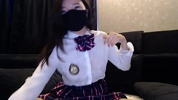 The Most Adorable Chinese Cam Girl You’ll Ever Lay Eyes On