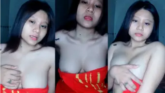 Alexa Lepas Handuk, Remas Toketnya yang Montok