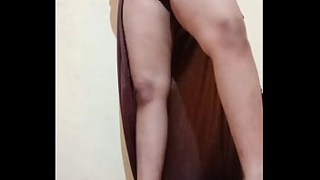 Shilpa Bhabhi’s Curvaceous and Seductive Body