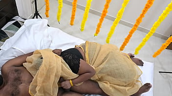Desi Bhabhi’s Wedding Night Fumble: A Hot Mess of First-Time Lust