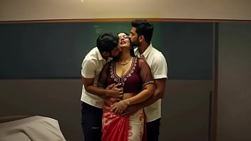 My Friend Oda’s Mom Sumitra’s Dirty Secret – Tamil Sex Audio Stories