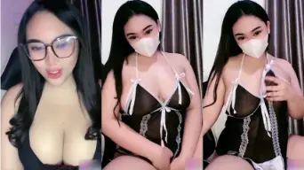 Pelayan Seksi dengan Payudara Besar yang Memikat Hati