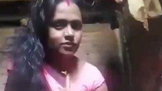 Rural Telugu Babe’s Intimate Solo Pleasure Session