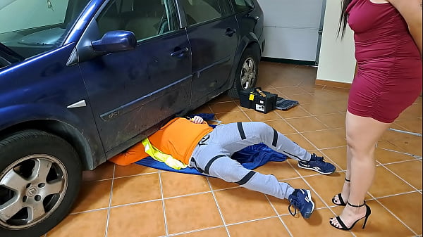Horny housewife gets her tight pussy filled with mechanic’s hot load