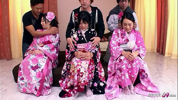 Exclusive Japanese Threesome Featuring Three Adorable JAV Teens and Their Luscious Bush