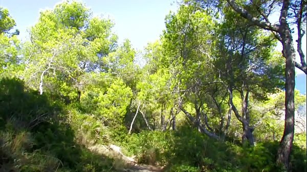 Ginger vixen gets railed deep in the woods