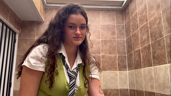 Curvy coed bangs her professor for a passing grade in engineering