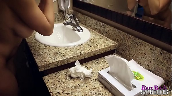 Cristi Ann’s Stepfamily Getaway: Taking Her First Anal on Vacation