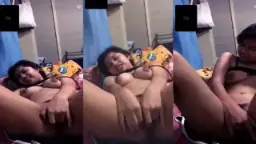 Pacar Kecil Yang Menggoda Dengan Kenikmatan Dewasa
