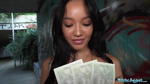 Perfectly Built Natural Beauty Asia Vargas: Ready For A Wild Ride