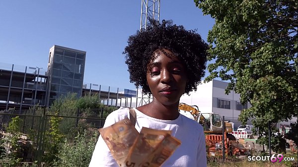 Sleek Black Ebony Milf Zaawaadi Gets Picked Up For Cash In Raw Berlin Street Hookup