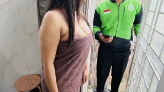 Savage Ride: Seductive Surprise For A Lucky Driver