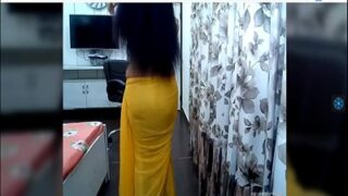 Desi Webcam Temptress Sheds Every Stitch In A Sultry, Seductive Dance