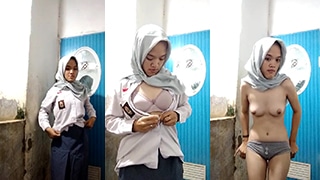 Siswi Berjilbab Bugil Usai Pulang Sekolah