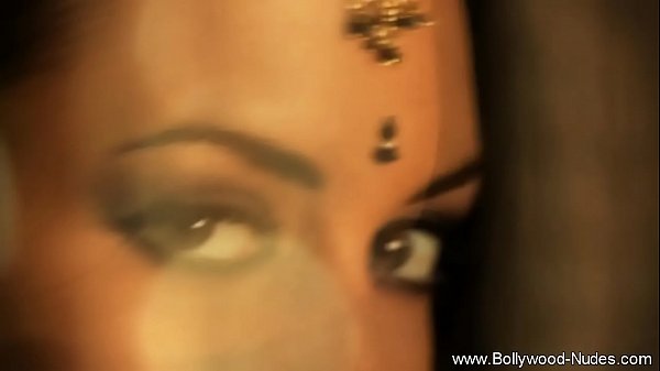 Sensual Indian Milf: A Tempting Vision Of Mature Beauty
