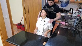 Sizzling Personal Chef Gets Hands-on With A Sensual Massage Seduction