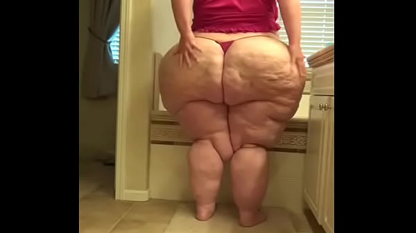 Voluptuous Curves And Plush Perfection