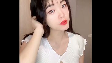 Hong Kong Av Star Macy Chan’s Dressing Room Seduction: A Black Cheongsam Heralds Her First Sensual Feast Of The Year, Embodying Erotic Autonomy.