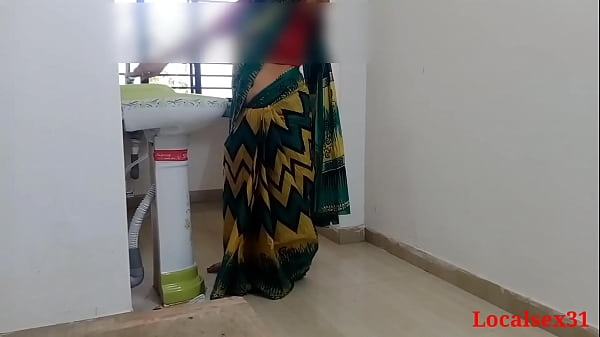 Married Indian Bhabi Gets Wild In Official Localsex31 Video