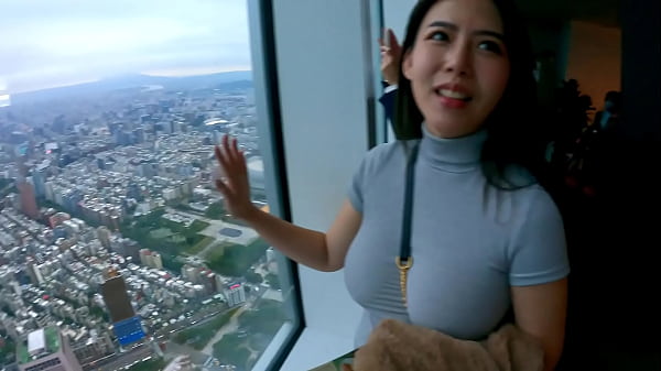 Vlogging With A Taiwanese Goddess: Our Steamy, Unfiltered Session