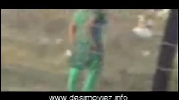 Desi Babes Dropping Dirty Loads In The Wild