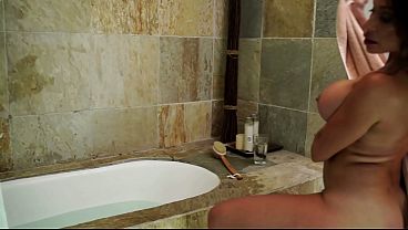 Mature Slut Sheila Marie Takes A Massive Cock Right After Her Bath