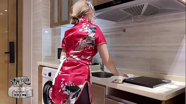 中华娘cos太撩人，直接冲上前狠狠来一发
