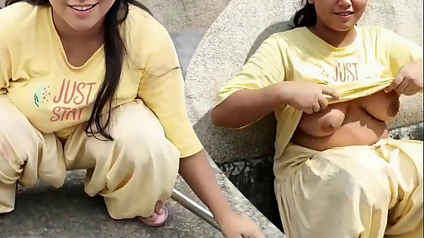 भाभी के साथ छत पर गर्मजोशी, देसी गांव की लड़की का बोल्ड आउटडोर अडवेंचर