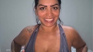 Sua Calcinha Encharcada E Pés Suados: O Presente Mais íntimo Do Treino