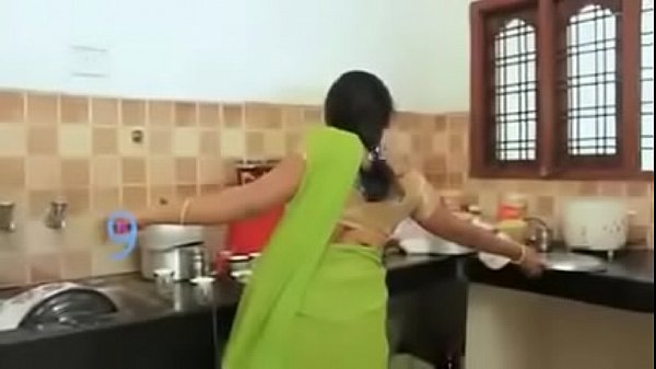 Sizzling Saree Seduction: Dever And Bhabhi’s Bedroom Navel Romance