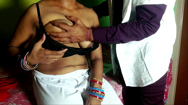 Intimate Medical Encounter: A Sensual Hindi Audio Experience