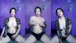 Belinda Toge Mengelus-elus Memeknya Sambil Mendesah Nikmat