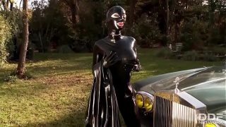 Fetish Queen Latex Lucy Takes Her Dildo Deep In The Open Air