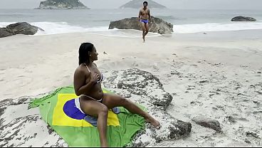 Fui Pra Praia Com Meu Marido E A Gente Transou No Meio De Todo Mundo (completo No Red)