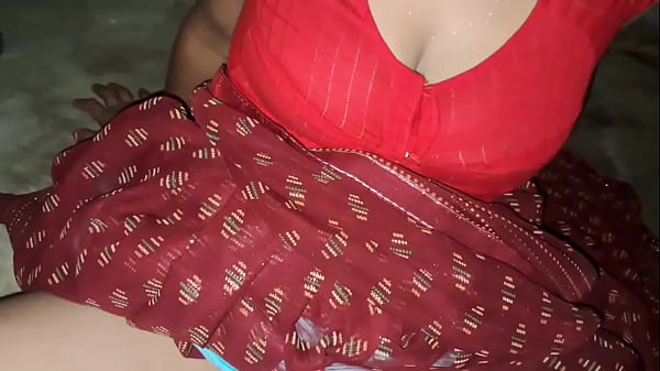 Hindi Madem Ki Chudai Khule Aasman Ke Neeche