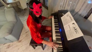 Milfycalla’s Naughty Lessons: The Piano Teacher’s Hard Beat